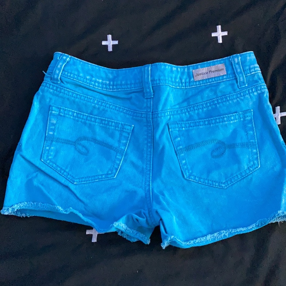 Shorts - Picture 2 of 2